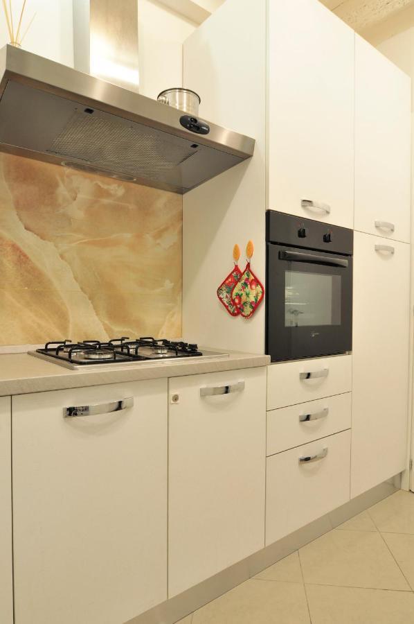 Cozy Apartment Near Rialto Bridge/ St.Mark Square Veneza Exterior foto